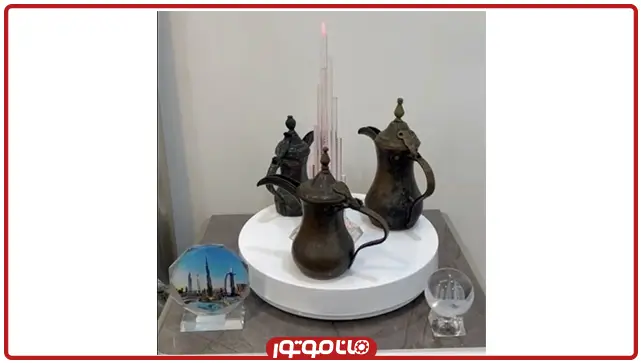 ویترین گردان برقی